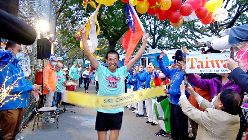 Video: 3100 hero Lo Wei-Ming is congratulated by the premier of Taiwan